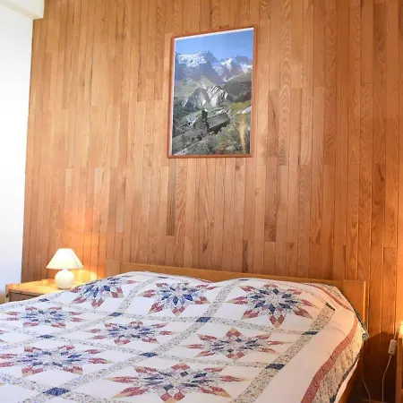 Chalet A Meribel: 5 Pieces, 8-10 Pers, Proche Remontees, Pistes Et Commerces, Parking Inclus - Fr-1-180-188 *